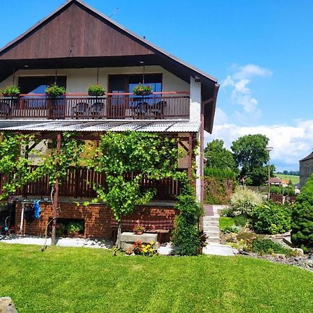 Apartman U Spycharu Bile Policany Ngoại thất bức ảnh